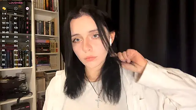 Eva blo0m online show from January 14, 6:57 pm