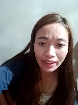 little-effy online show from March 15, 1:57 pm