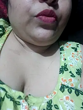 peu8 online show from February 24, 5:11 pm