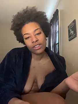 Bellaquitaa lee online show from March 2, 3:41 pm