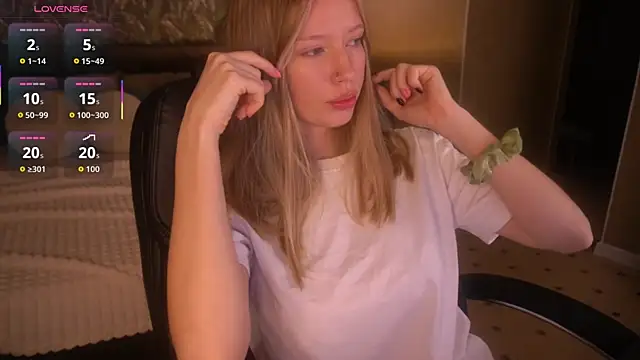 MollyyMayy online show from July 26, 3:58 am