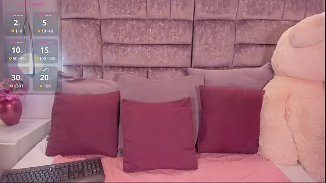 miaa quinn online show from January 11, 4:17 am