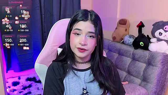 bonnieTaylor1 online show from April 11, 6:30 am