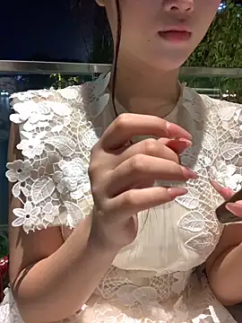 -Bibi-18 online show from April 22, 2:47 pm