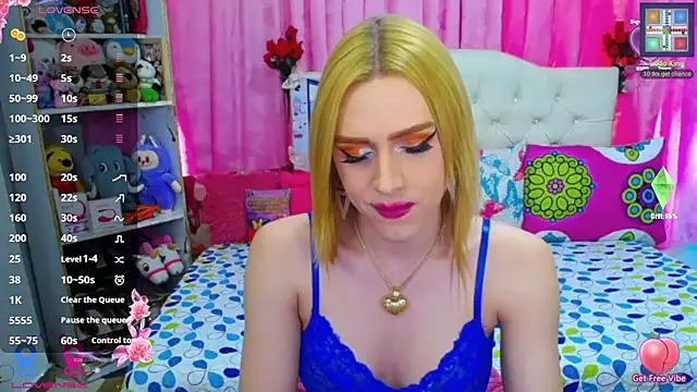 golden girl01 online show from April 18, 5:26 pm