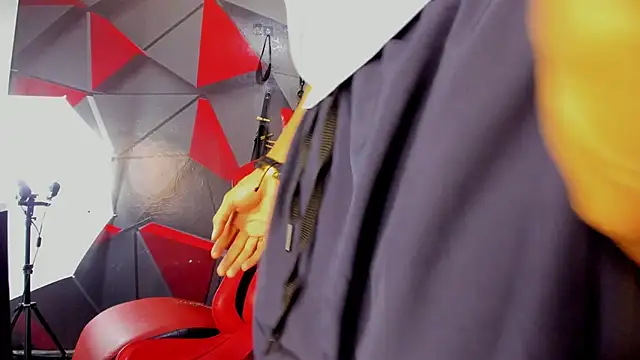 Hot Boys Without Limits online show from January 17, 4:09 am