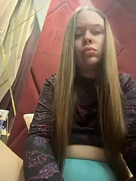 Nicole Loving online show from January 16, 8:49 pm