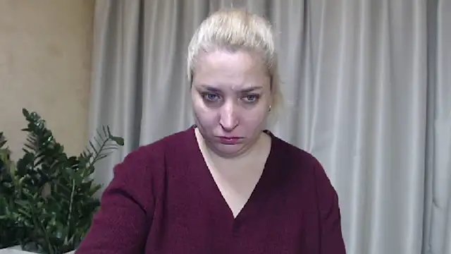 sweetpussy13 online show from October 17, 5:21 am