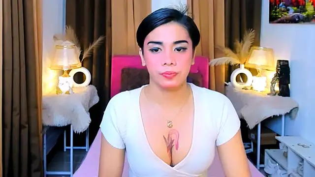 demsayhollywood555 online show from December 18, 6:51 am