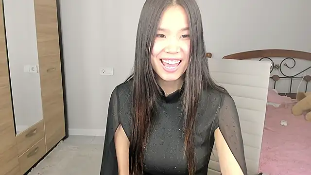 amiya cute online show from February 19, 4:17 pm