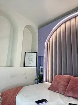 Miia Anderson online show from April 18, 12:40 pm