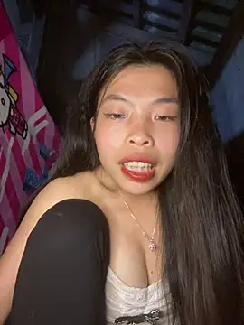 lux-su online show from March 6, 11:27 am