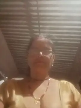 Pinki rajak online show from April 5, 9:58 pm