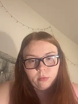 AnnieAinsx online show from March 13, 10:00 pm