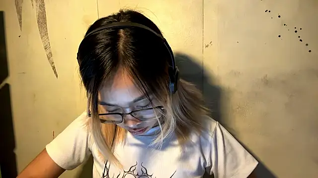 LenoraFrailey online show from December 23, 10:30 am