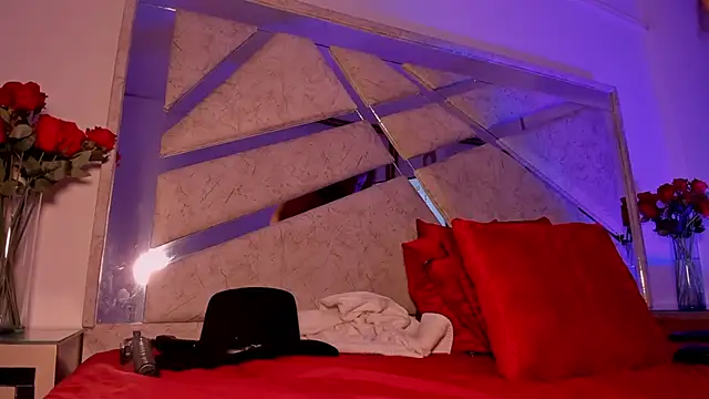 Starlights online show from January 16, 3:41 pm