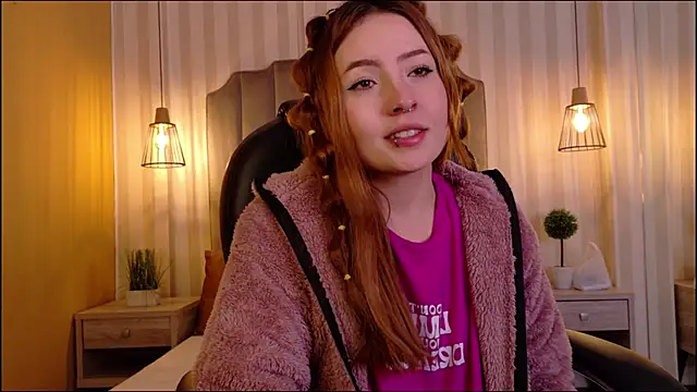 danielamilles online show from February 5, 3:20 am