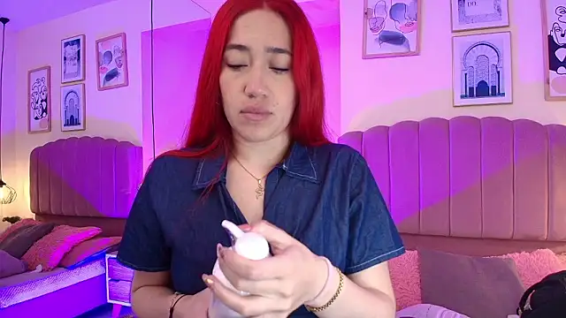 Celestee15  online show from February 3, 11:37 am