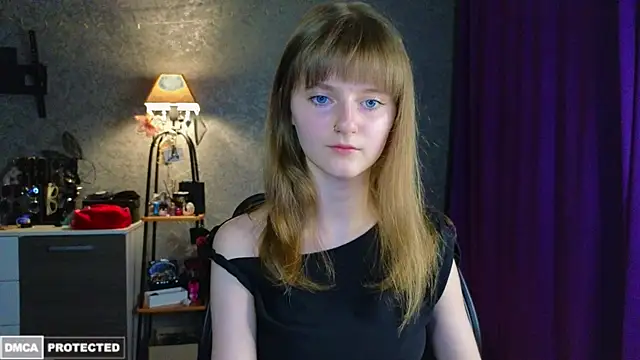 Miss Alisa  online show from July 5, 7:52 pm