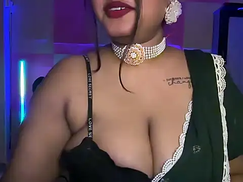 sonal-6 online show from June 17, 8:32 pm