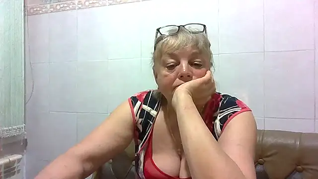 LinaLight88 online show from April 16, 9:39 pm