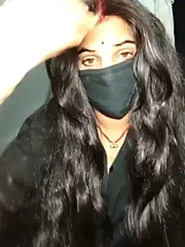 Pooja Love143 online show from February 25, 3:43 pm