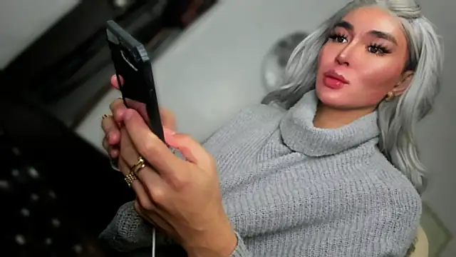 MissTransUSA online show from March 10, 8:13 pm