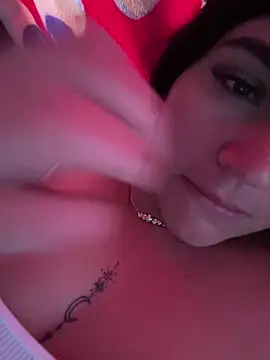 sophie-honey online show from February 1, 7:45 pm