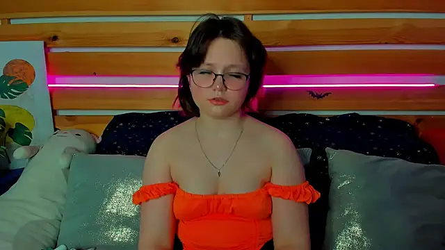 Mary Bryantt online show from January 11, 1:54 am