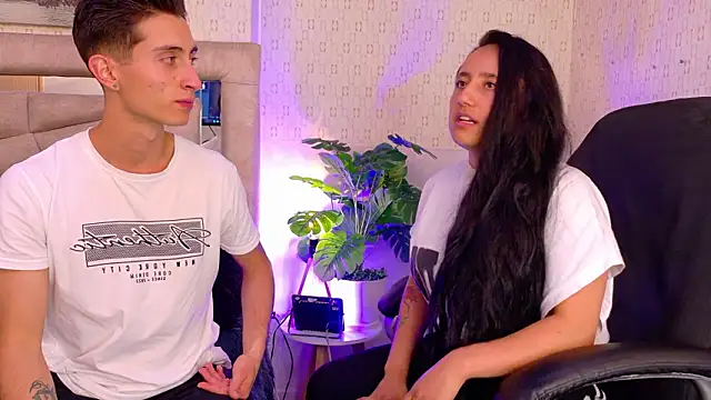 Ithan Skin online show from March 17, 11:36 am