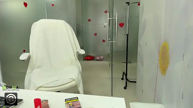 missdominna online show from April 21, 2:51 am