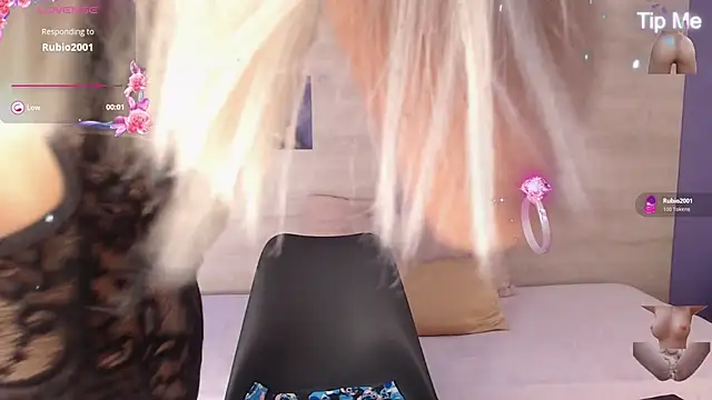 Danhia hott online show from May 23, 1:53 pm