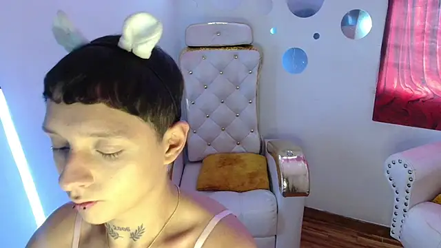 David and Jonas online show from February 6, 7:28 pm