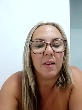 Pamelamilf online show from January 15, 5:41 pm