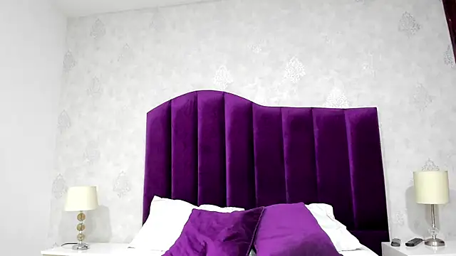 violet  rouse   online show from January 13, 7:51 pm