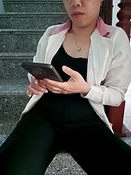 Sweet-Berryy online show from March 13, 2:35 am