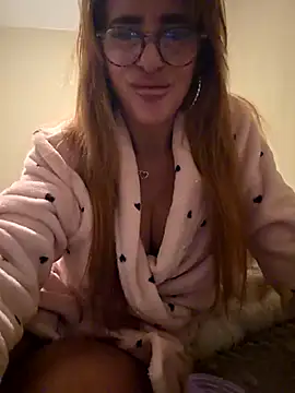 LaLynn online show from March 28, 8:19 pm