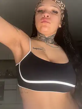 urprettygirlleenay online show from March 23, 1:06 pm