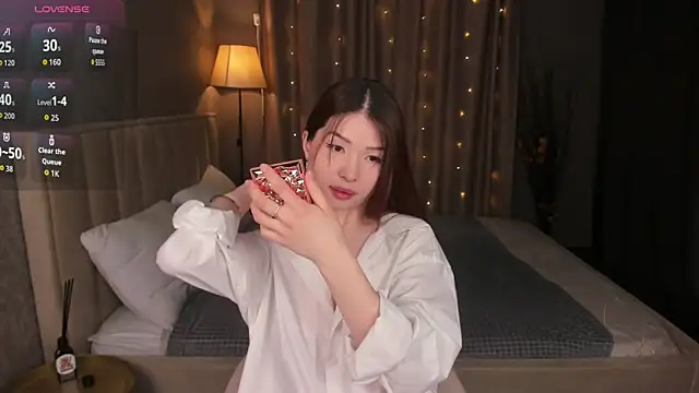 Lea Apple online show from April 19, 12:21 am