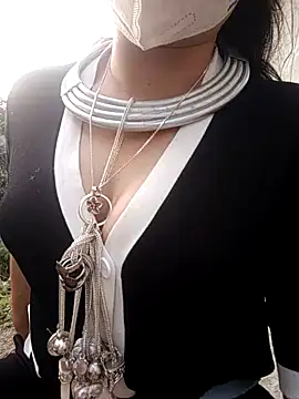 embe889 online show from December 21, 9:35 am