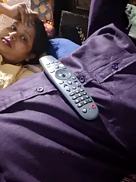 Radhacpl9528 online show from March 9, 4:43 pm