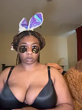 Ghoulsnooze 19 online show from April 2, 8:39 pm