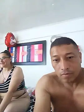 pareja latina1483 online show from January 18, 11:50 am