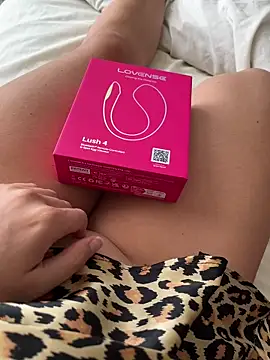 Ameliemist online show from February 17, 4:06 pm