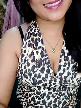 Saumyy online show from April 30, 5:40 pm