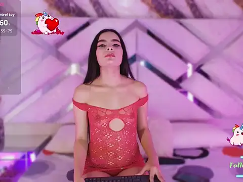 Sophieh Sweet online show from March 28, 3:39 am