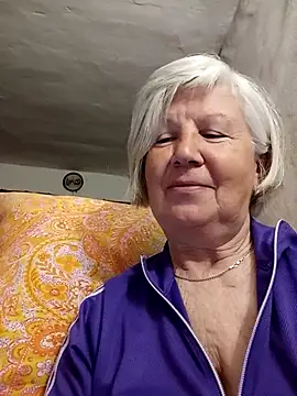 KlaudiaDarling online show from April 5, 5:34 pm