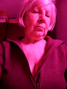 KlaudiaDarling online show from January 8, 6:39 am