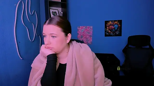 aurora kiss   online show from January 12, 12:21 pm