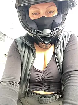 Scarlet auraa online show from February 10, 8:56 pm